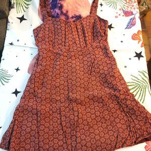 GAP Floral design with pockets!